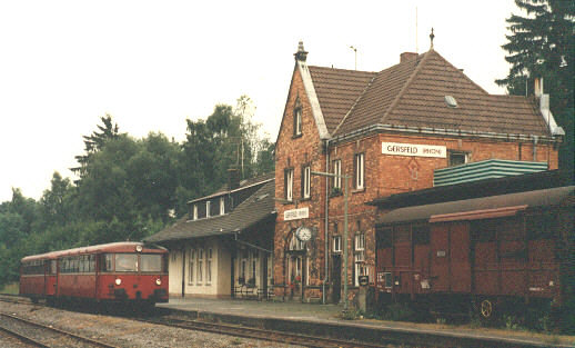 798 723 + 998 728